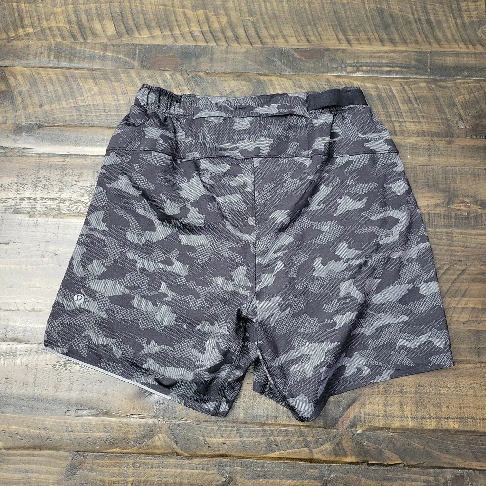 LULULEMON Surge Camo Shorts | S‎